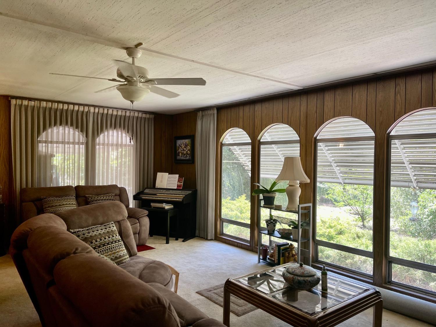 Photo of 4172 Lakeside Dr in Rocklin, CA