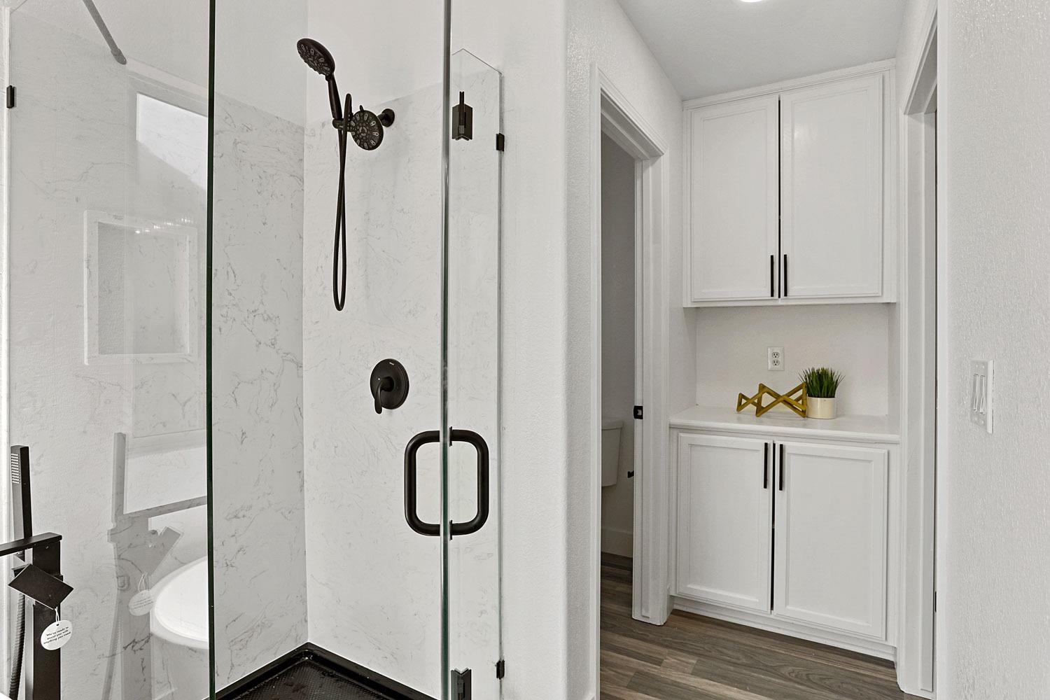 Detail Gallery Image 37 of 53 For 2044 Buena Vista Dr, Manteca,  CA 95337 - 5 Beds | 3/1 Baths