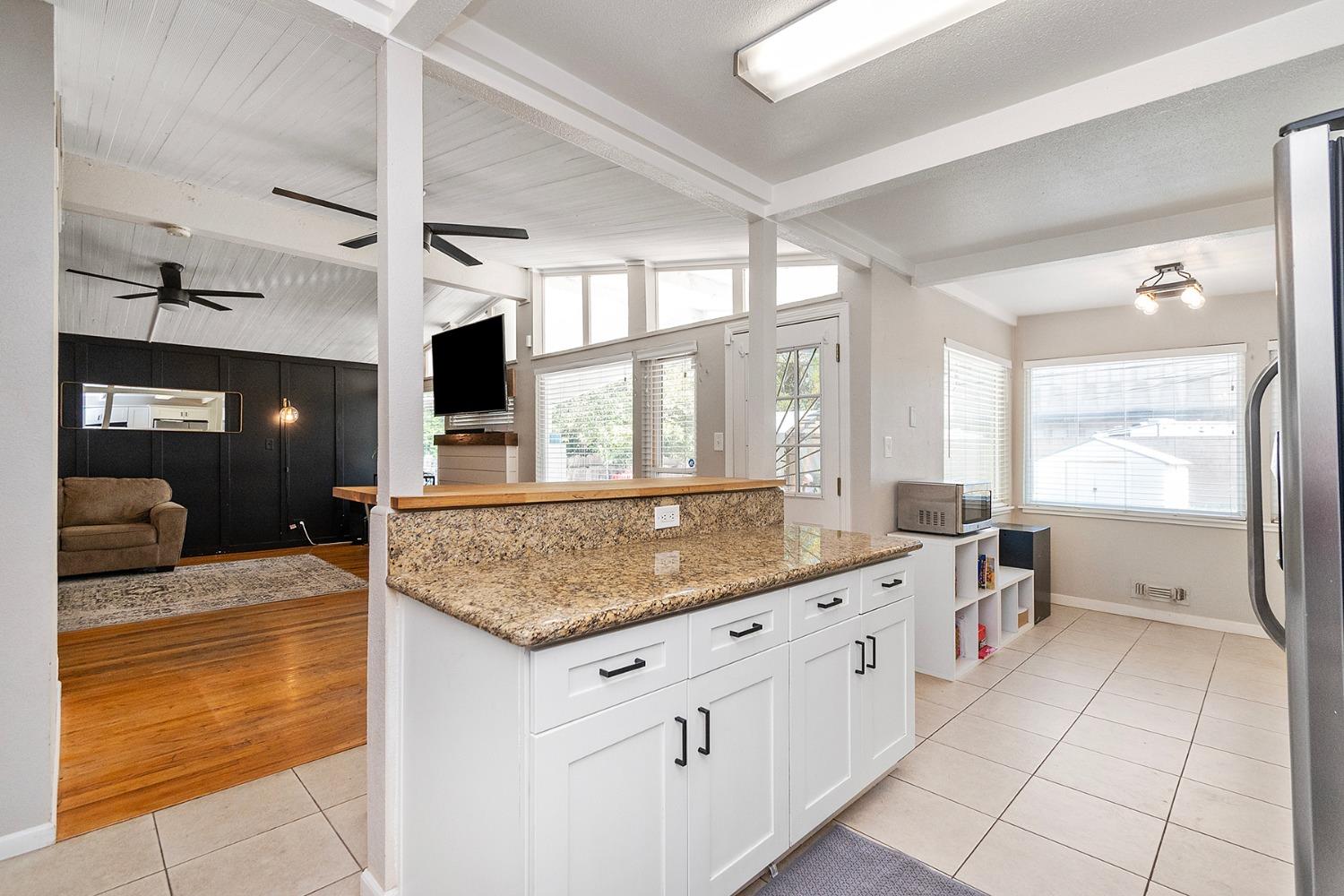 Photo of 4104 Boone Ln in Sacramento, CA