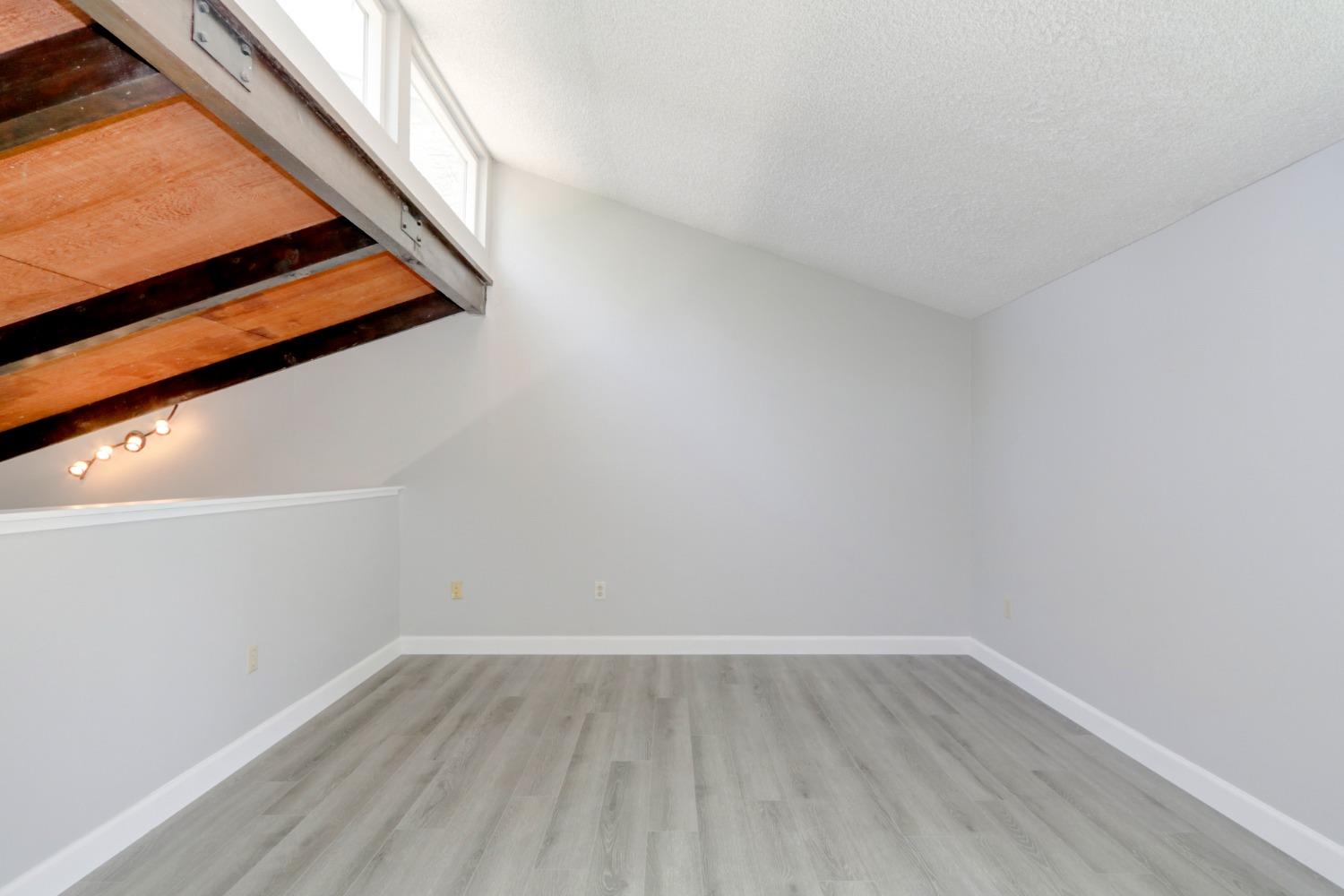 Photo #25: 223050762 Listing: Photo #25