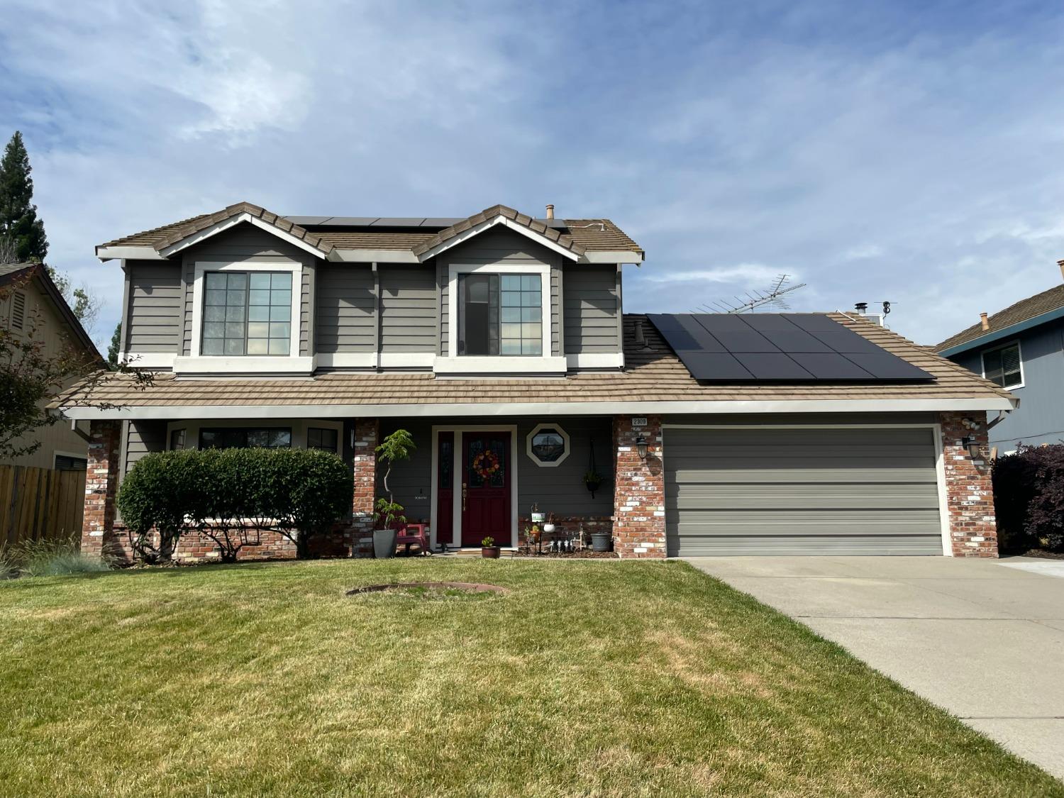 Photo of 2309 Heath Ct in Rocklin, CA