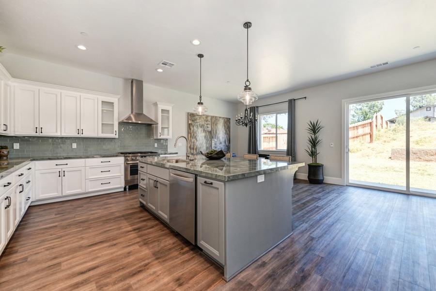 Photo of 3285 Stone Field Wy in Loomis, CA