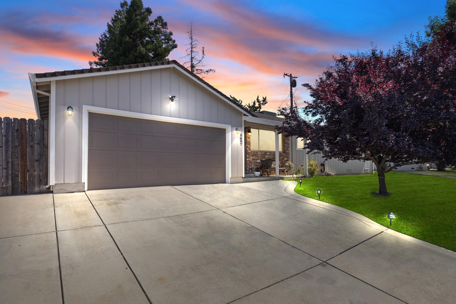 Photo of 5607 Boltres St in Orangevale, CA