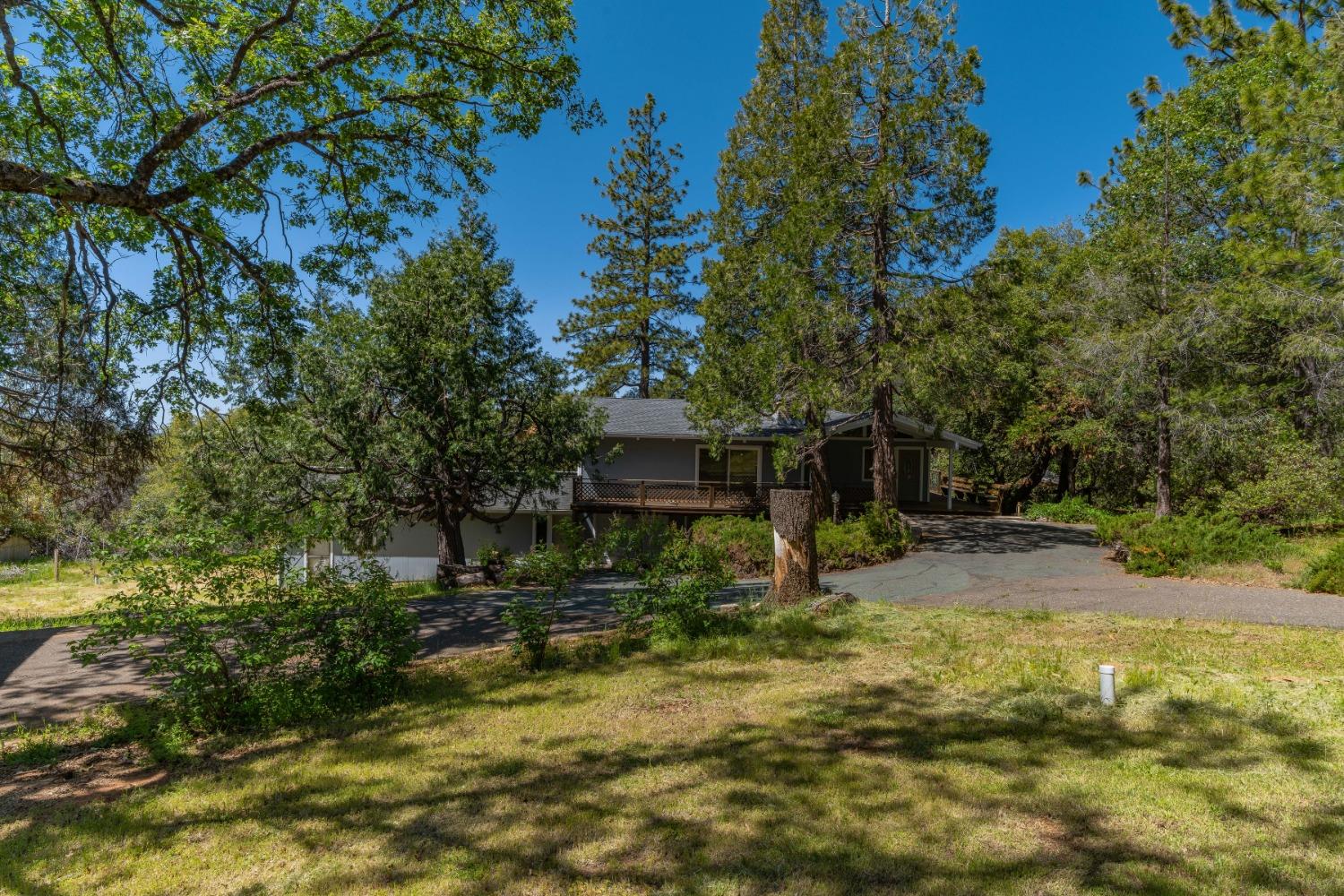 Photo of 23000 Alaire Ln in Pioneer, CA