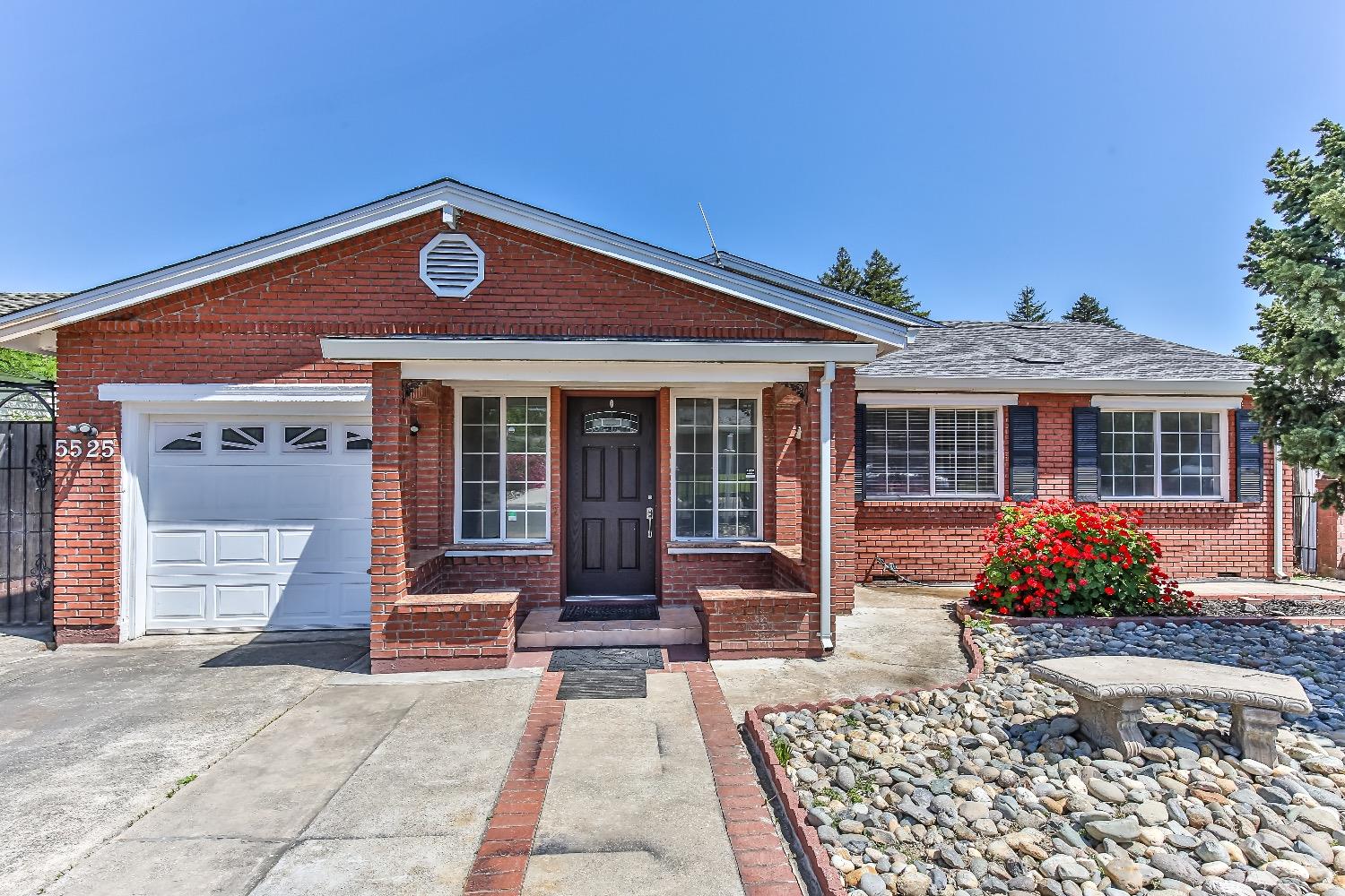 Photo of 5525 Barbara Wy in Carmichael, CA