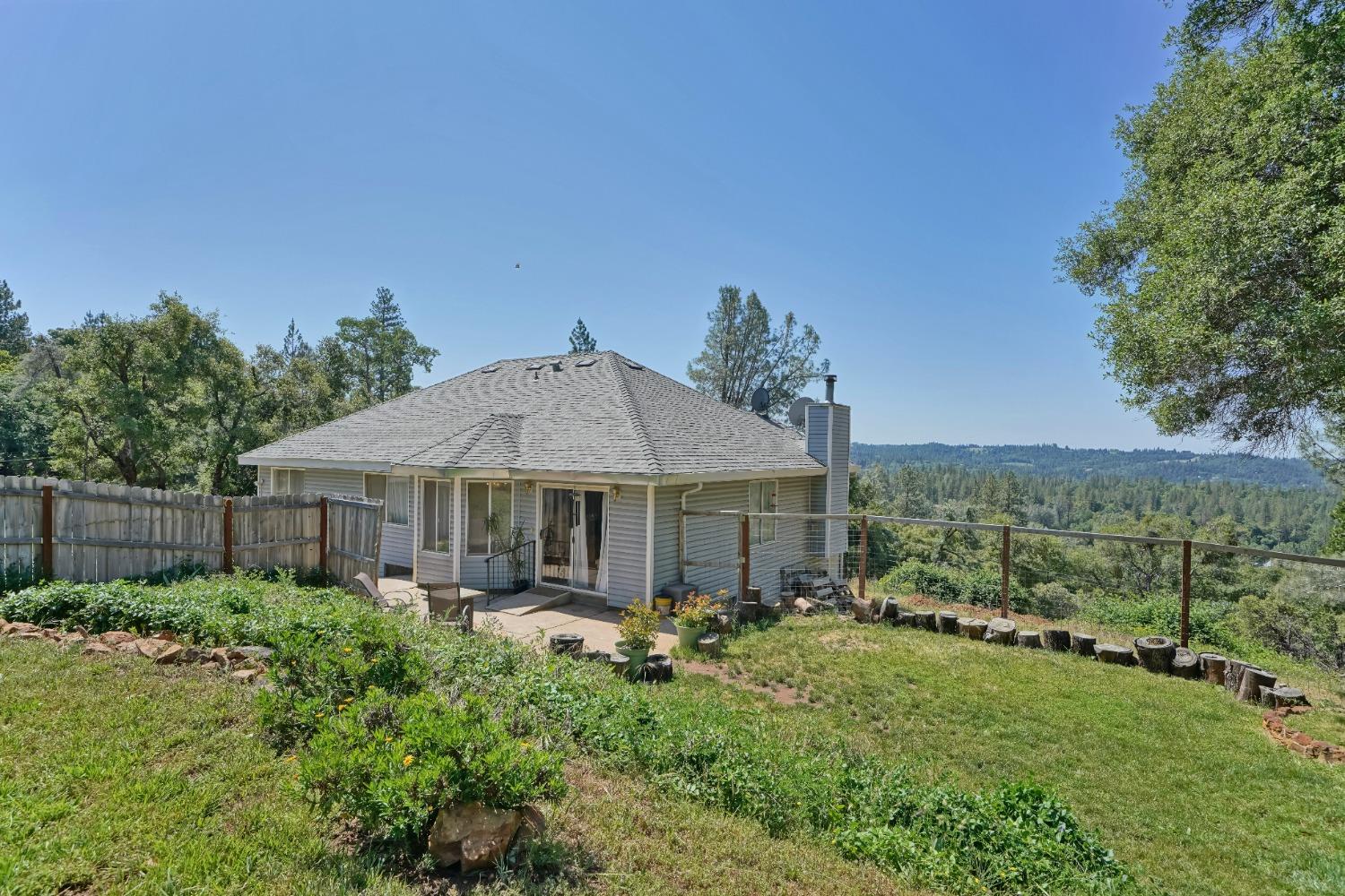 Photo of 2891 Dyer Wy in Placerville, CA