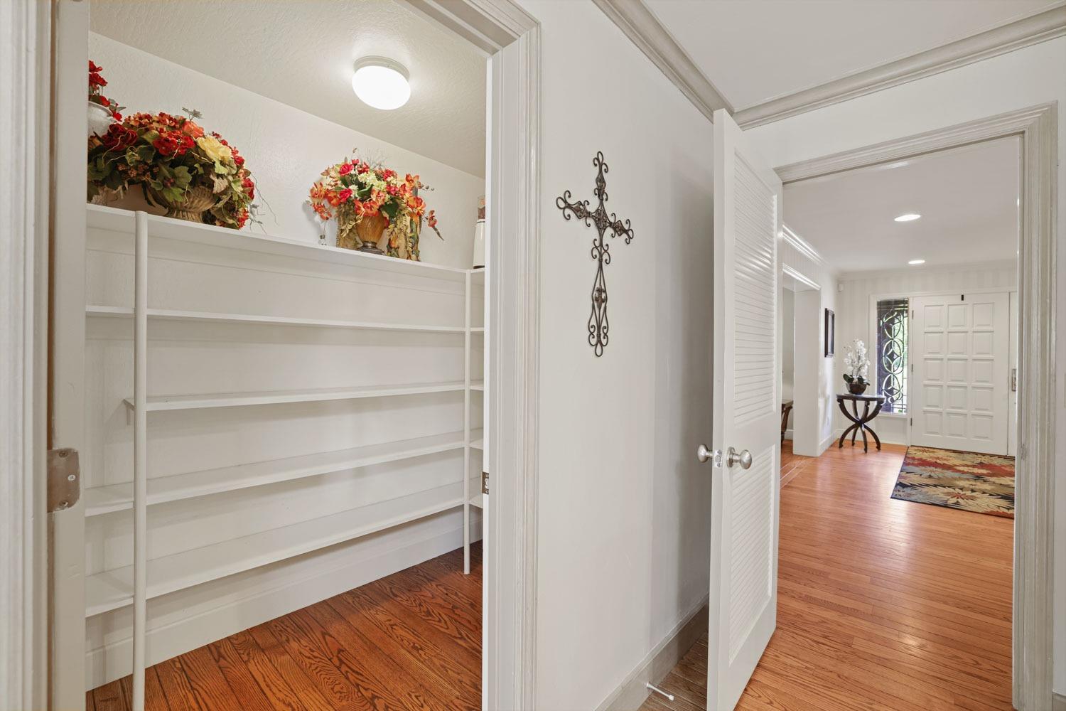 Detail Gallery Image 22 of 94 For 1351 Rivergate, Lodi,  CA 95240 - 5 Beds | 3/2 Baths
