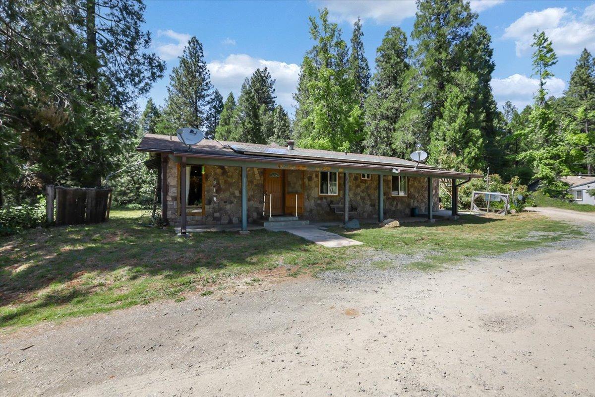Photo of 11325 Lower Colfax Rd in Grass Valley, CA