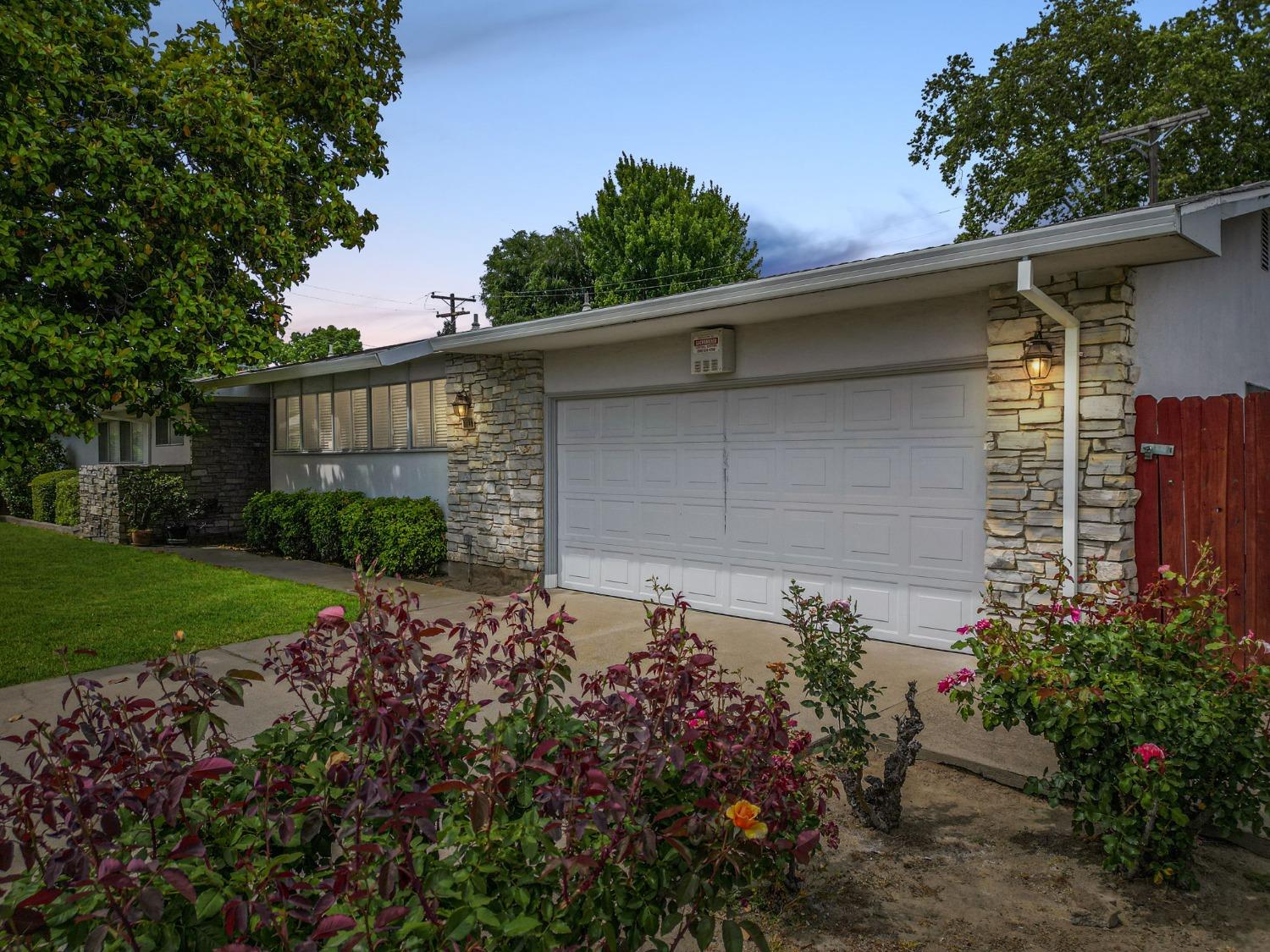 Photo of 1144 Park Cir in West Sacramento, CA
