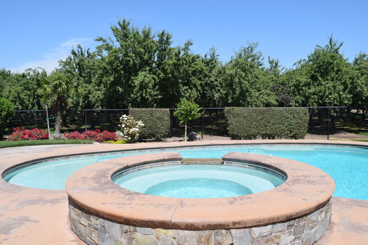 Detail Gallery Image 13 of 26 For 11152 Carrolton, Escalon,  CA 95320 - 3 Beds | 3 Baths