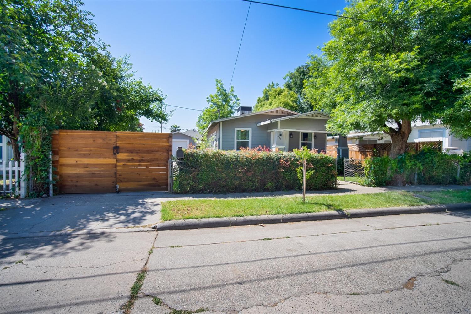 Photo of 636 Palm Ave in Yuba City, CA