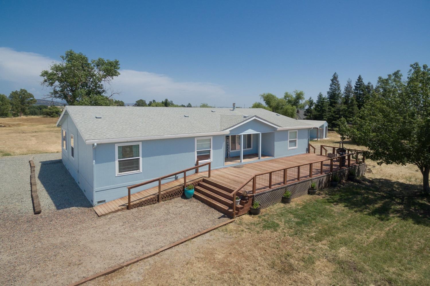 Photo of 3280 Rollin Hills Rd in Marysville, CA