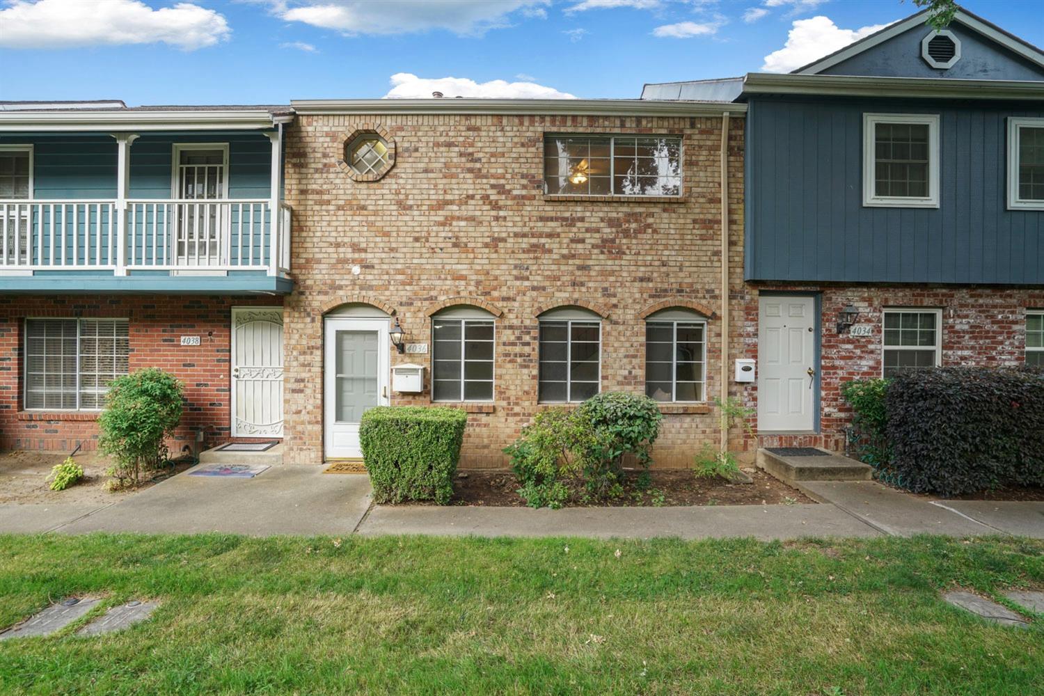 Photo of 4036 Knoll Top Ct in Carmichael, CA