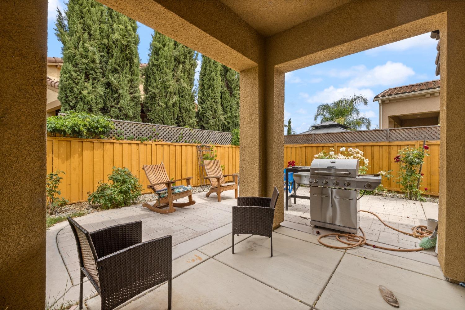 Detail Gallery Image 33 of 40 For 1176 Duomo Way, Manteca,  CA 95337 - 4 Beds | 3/1 Baths