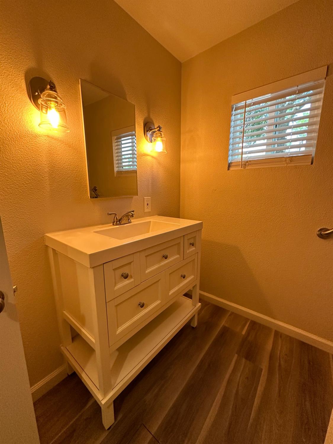 Detail Gallery Image 20 of 56 For 1738 S Drake Ave, Stockton,  CA 95215 - 4 Beds | 2 Baths