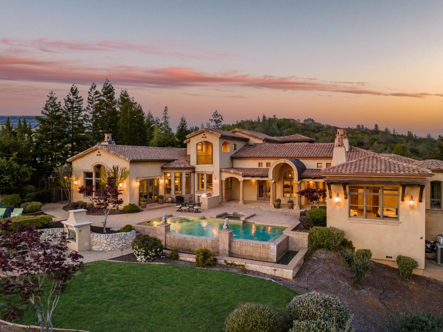 Photo of 23786 Darkhorse Dr in Auburn, CA