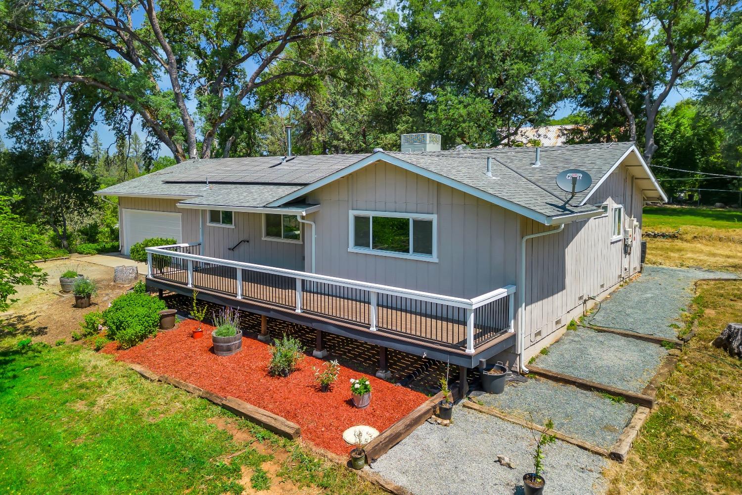 Photo of 1052 Lotus Rd in Lotus, CA