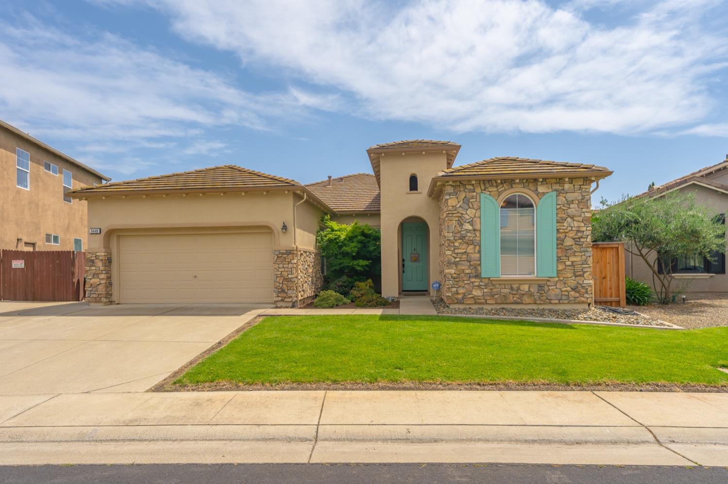 Photo of 9448 Syrah Ct in Elk Grove, CA
