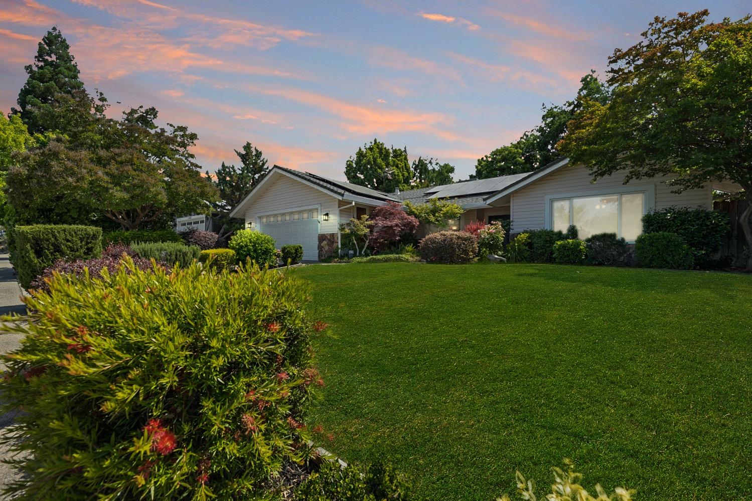 Photo of 3155 Capistrano Wy in Rocklin, CA