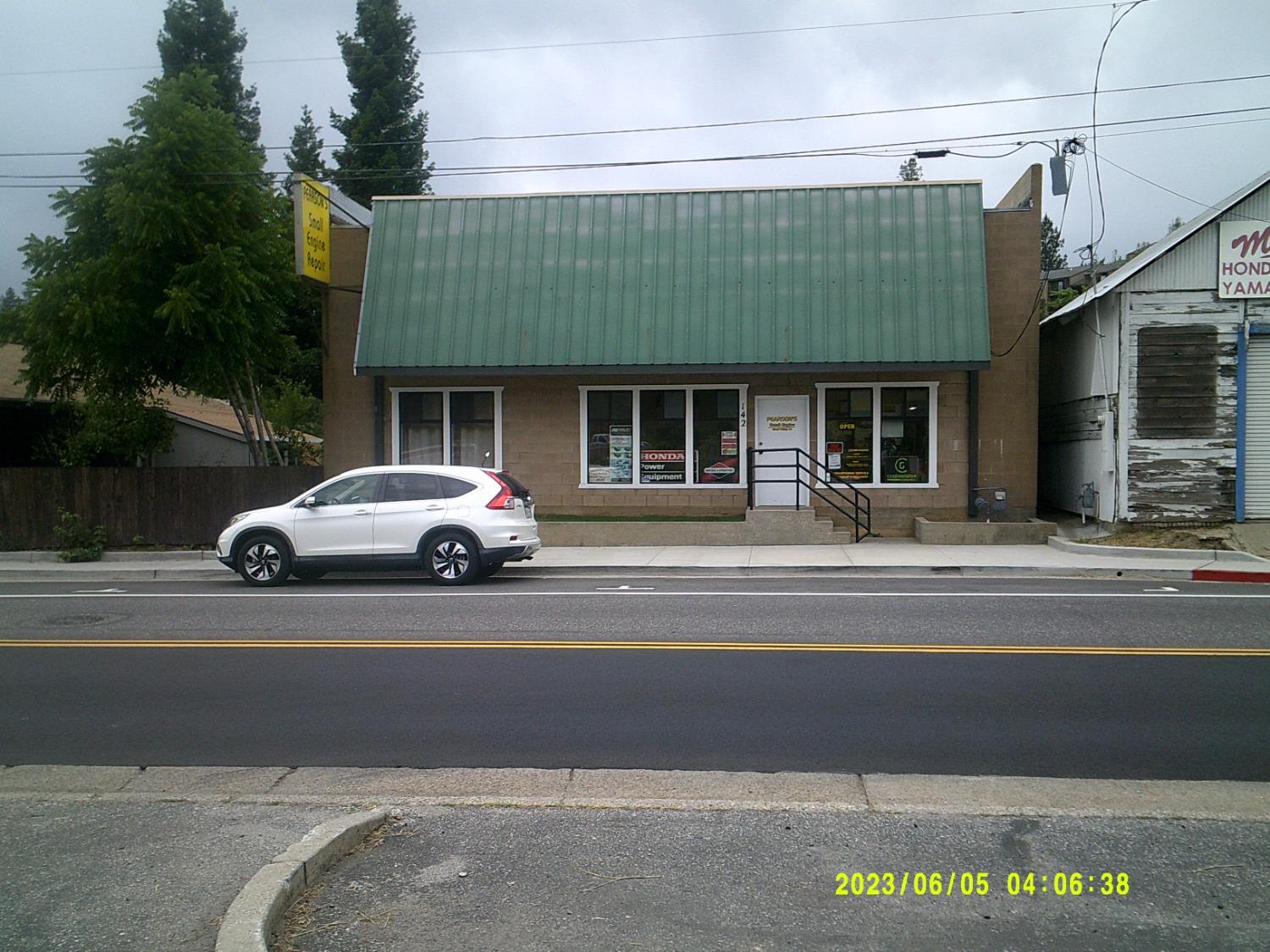 Photo of 142 Idaho Maryland Rd in Grass Valley, CA