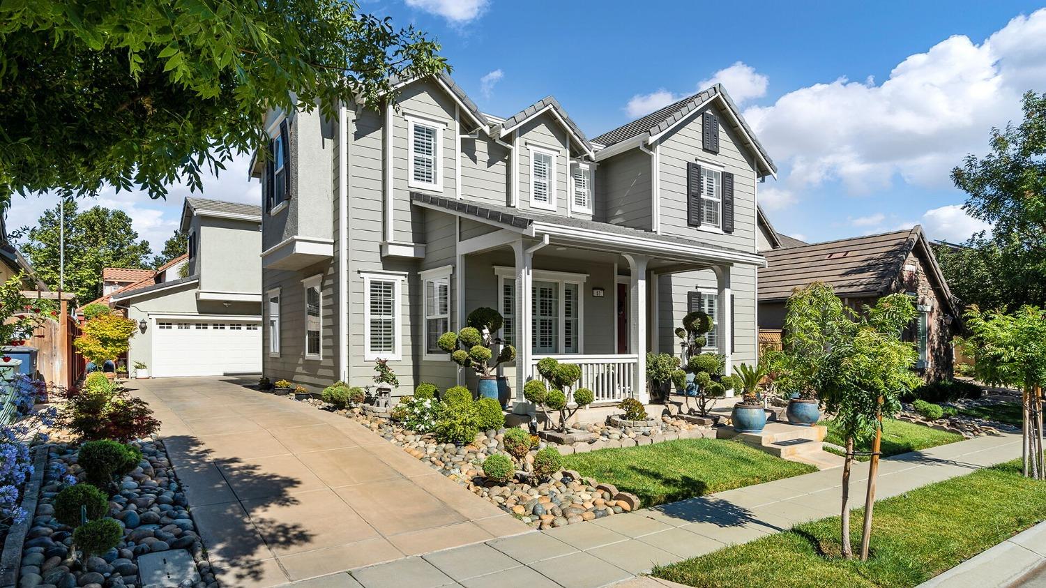 Detail Gallery Image 2 of 40 For 57 N Boyle Heights Ct, Mountain House,  CA 95391 - 5 Beds | 4 Baths