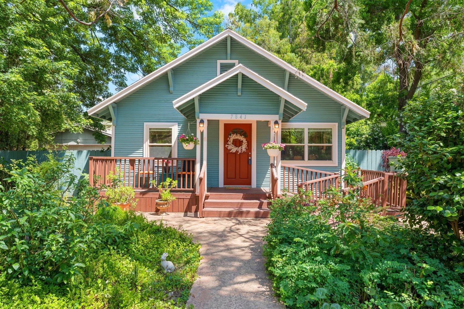 Photo of 7837 Olive St in Fair Oaks, CA
