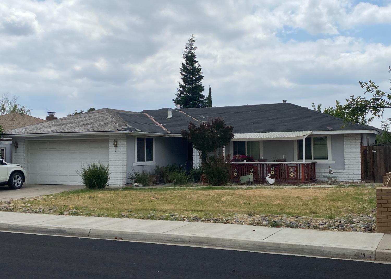 Photo of 3809 Longbridge Dr in Modesto, CA