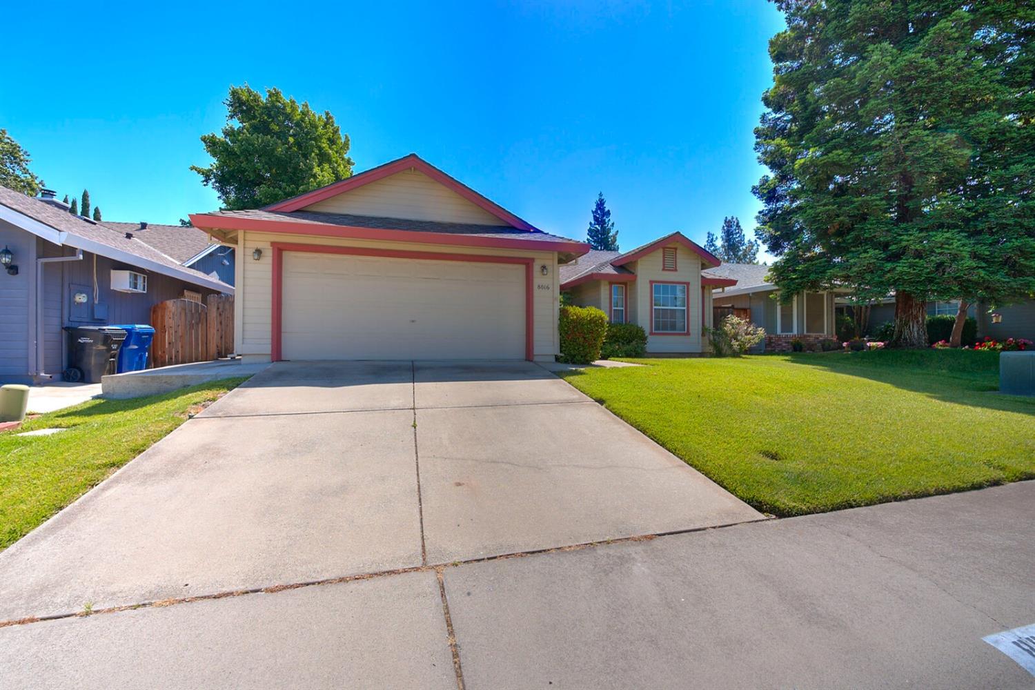 Photo of 8016 Fresh Meadow Wy in Antelope, CA