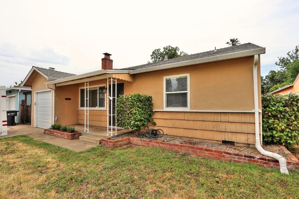 Photo of 4910 Lippitt Ln in Sacramento, CA