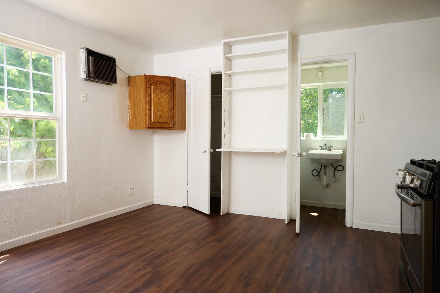 Detail Gallery Image 37 of 54 For 919 S Church St, Lodi,  CA 95240 - 3 Beds | 2 Baths