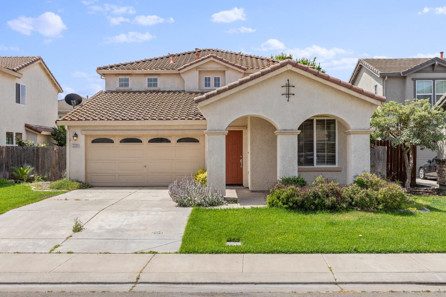 Photo of 2228 Clock Tower Ct in Riverbank, CA