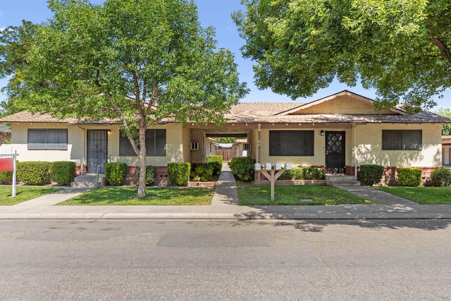Photo of 1920 Sage Ct in Modesto, CA