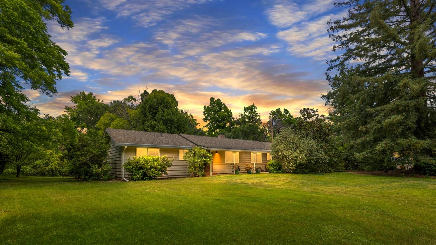 Photo of 3650 Aileen Wy in Loomis, CA