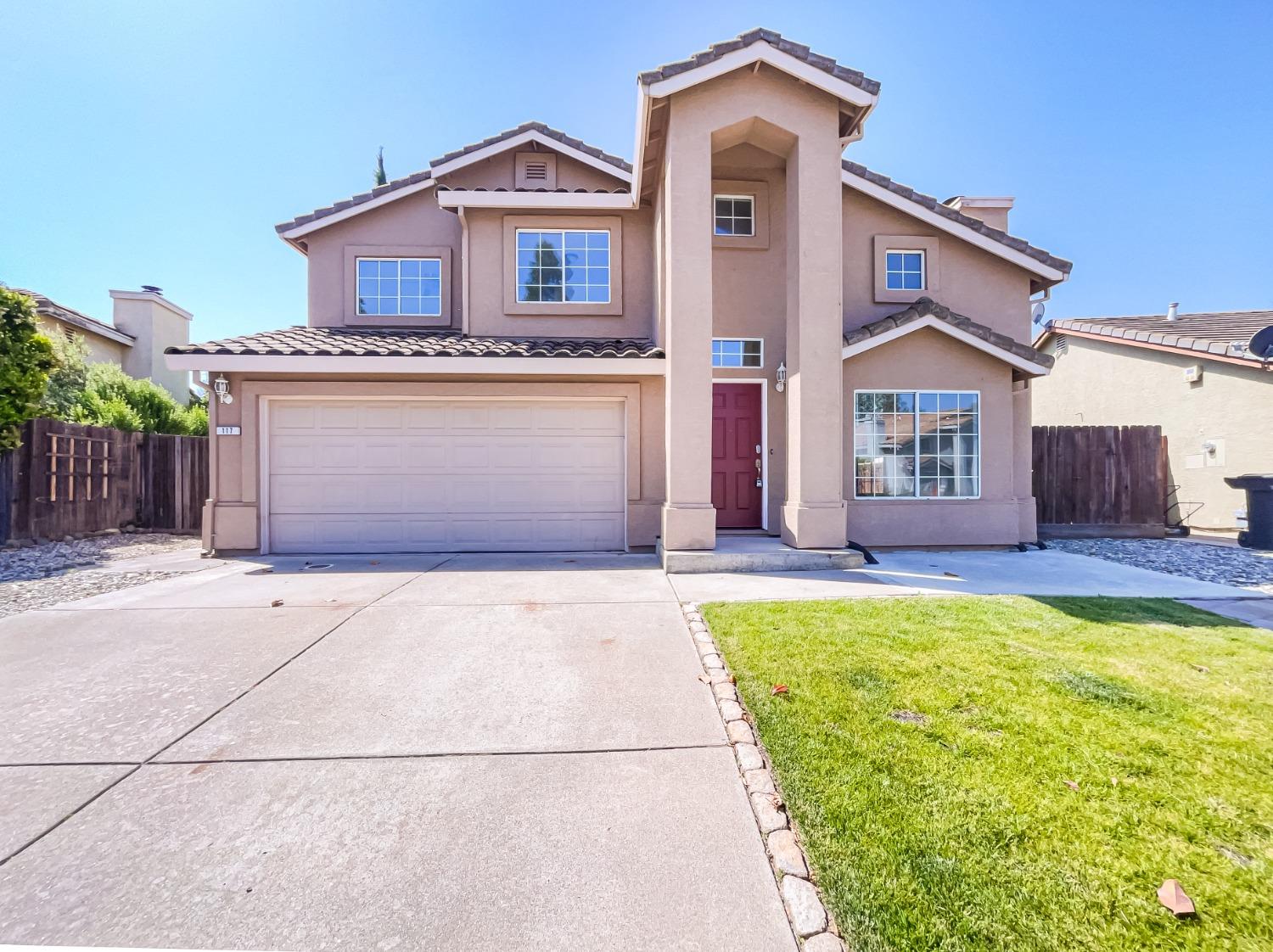 Photo of 117 Keeble Ct in Roseville, CA