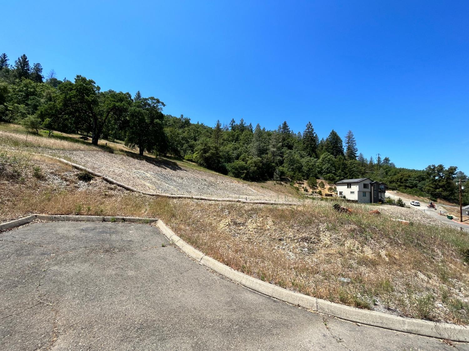 Photo of 2500 N View Ln in Placerville, CA