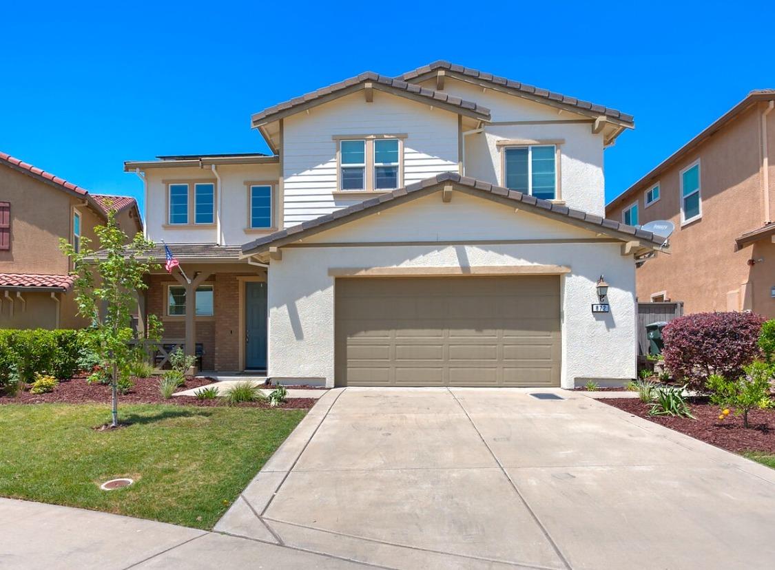 Photo of 872 Calico Dr in Rocklin, CA