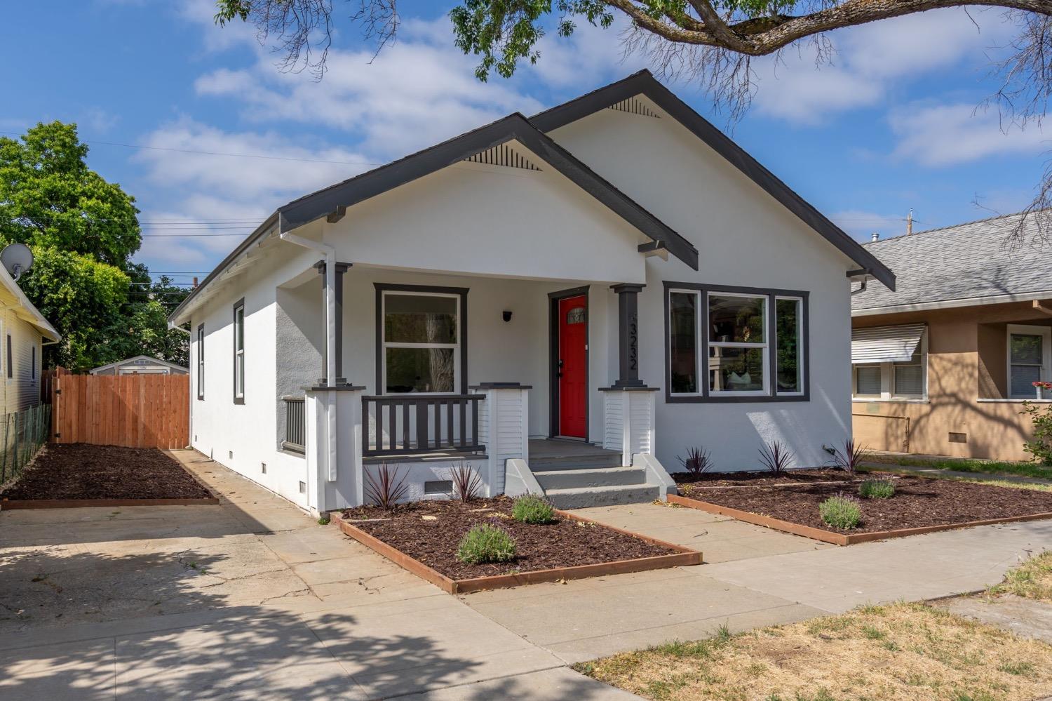 Photo of 3232 S St in Sacramento, CA