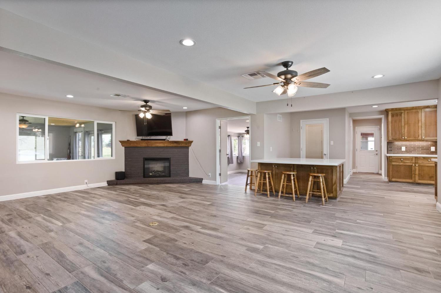 Mulberry Avenue, Atwater, California image 7