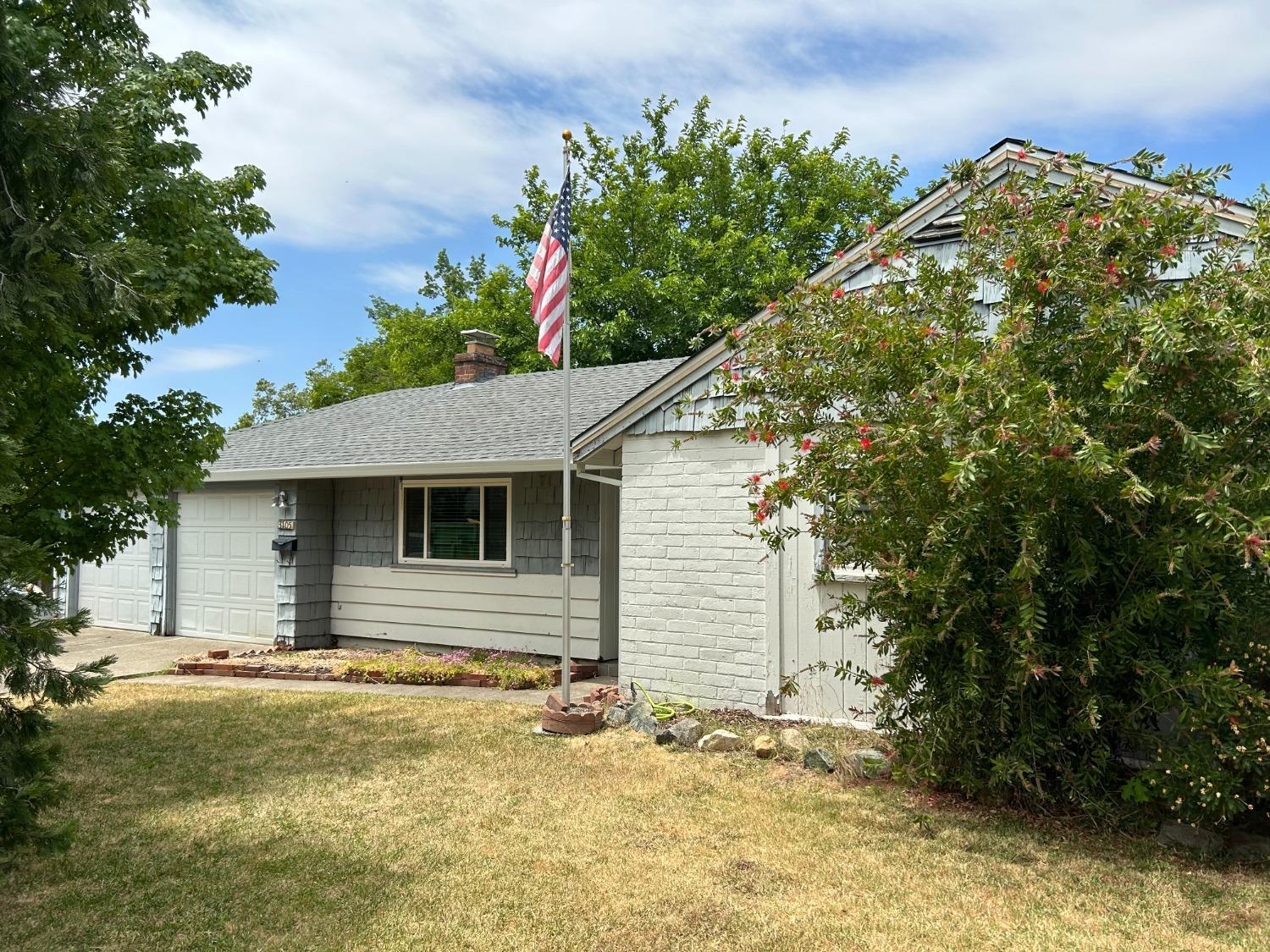 Photo of 3105 Shasta Wy in Sacramento, CA