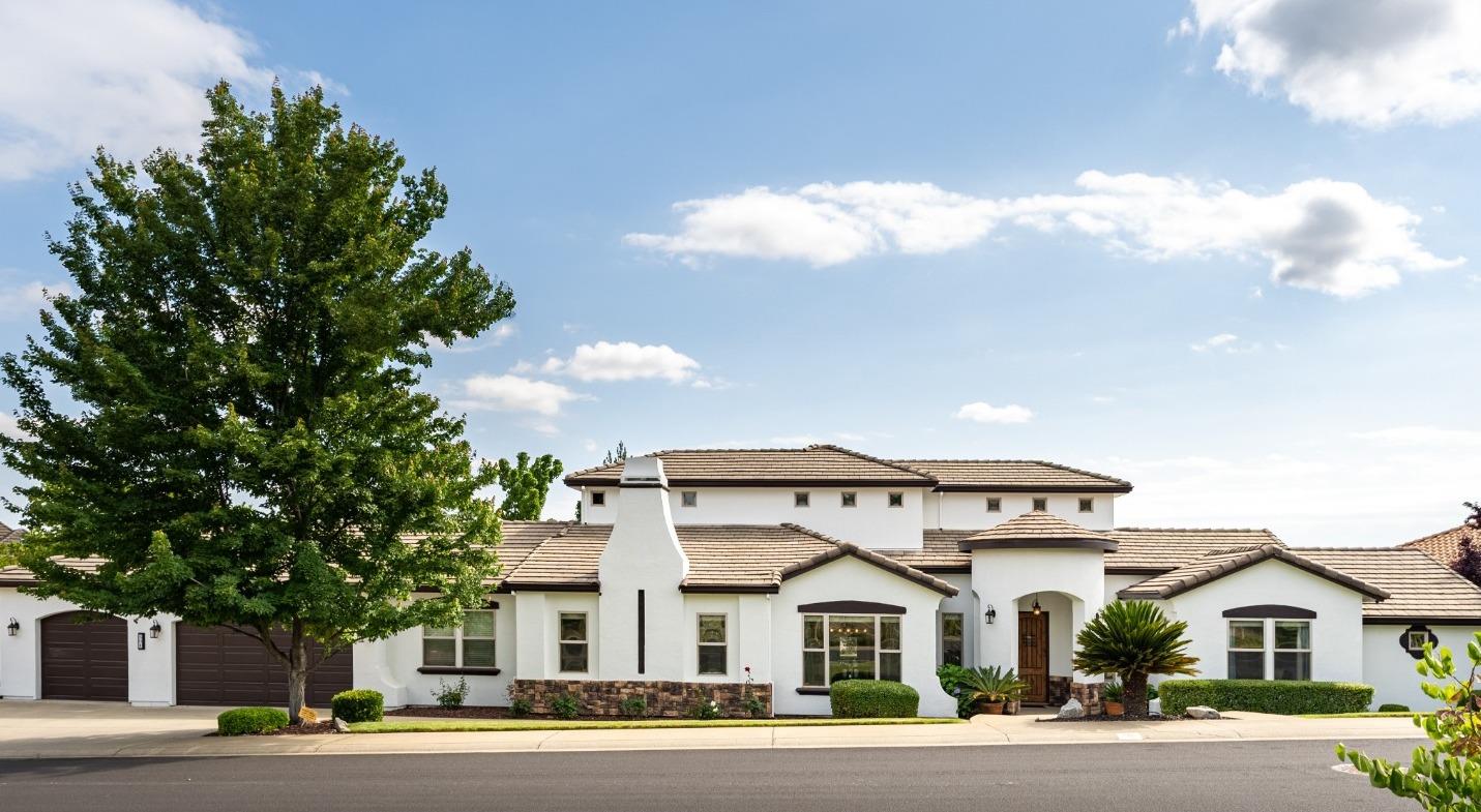 Photo of 501 Fort Rock Ct in Folsom, CA