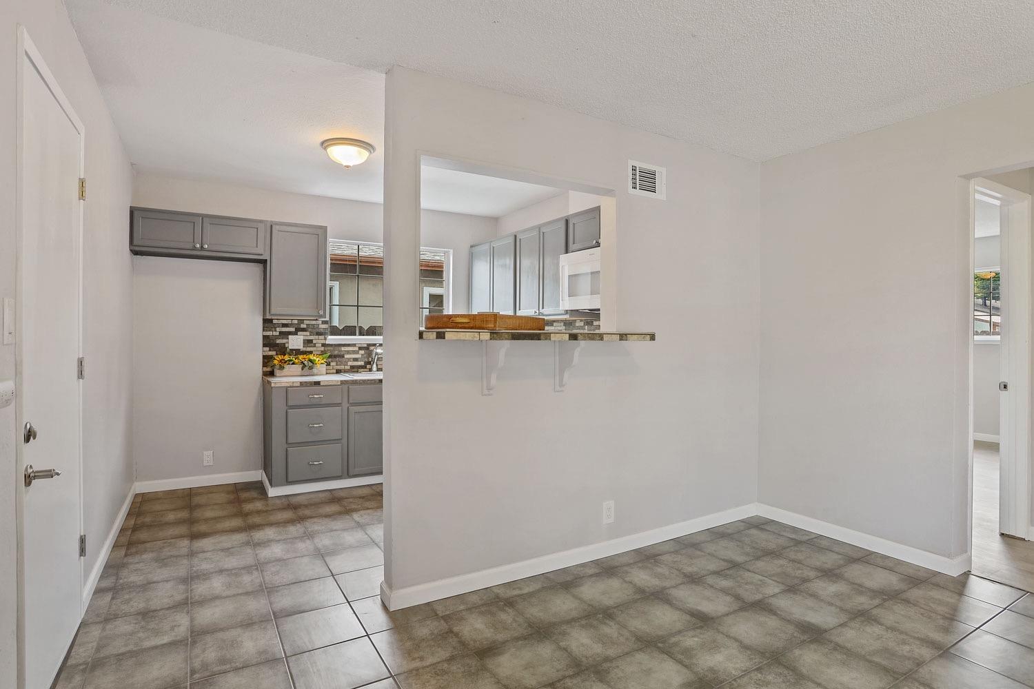 Detail Gallery Image 30 of 41 For 361 Marty Dr, Manteca,  CA 95336 - 3 Beds | 2 Baths