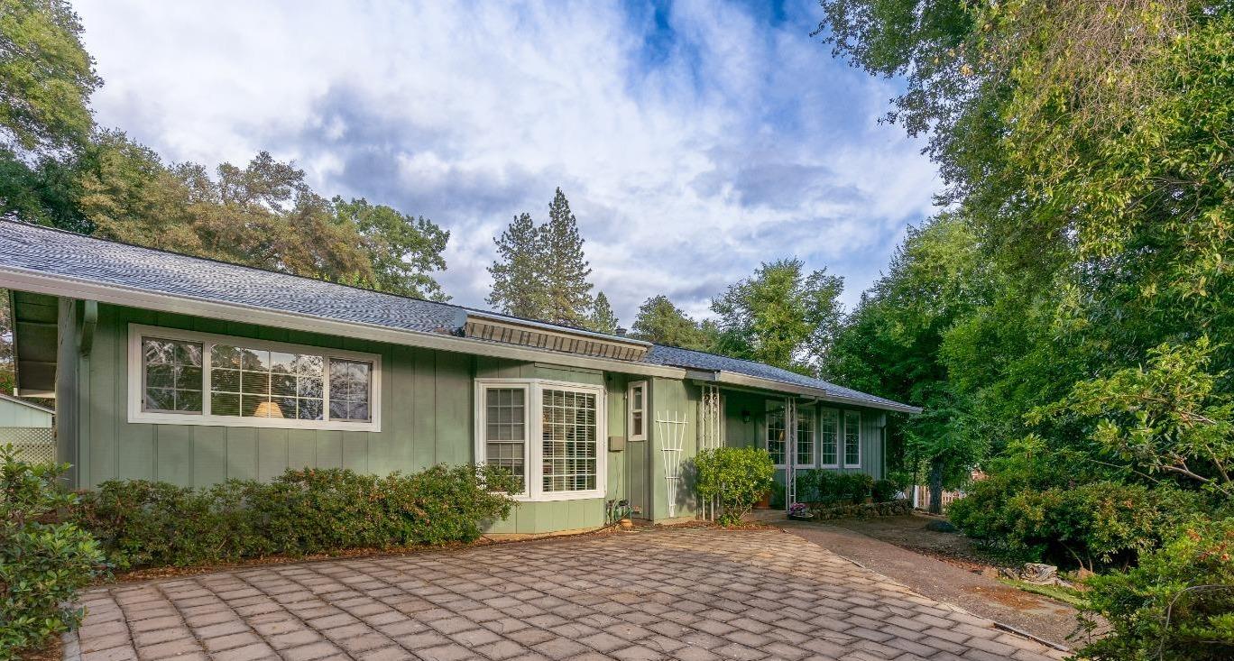 Photo of 4469 Holly Dr in Shingle Springs, CA