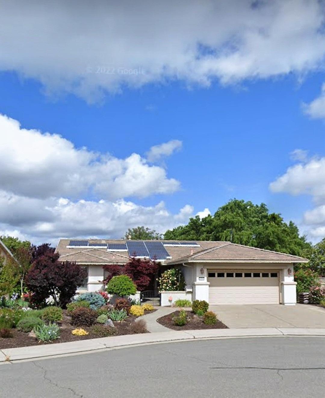 Photo of 404 Mossy Ct in Lincoln, CA