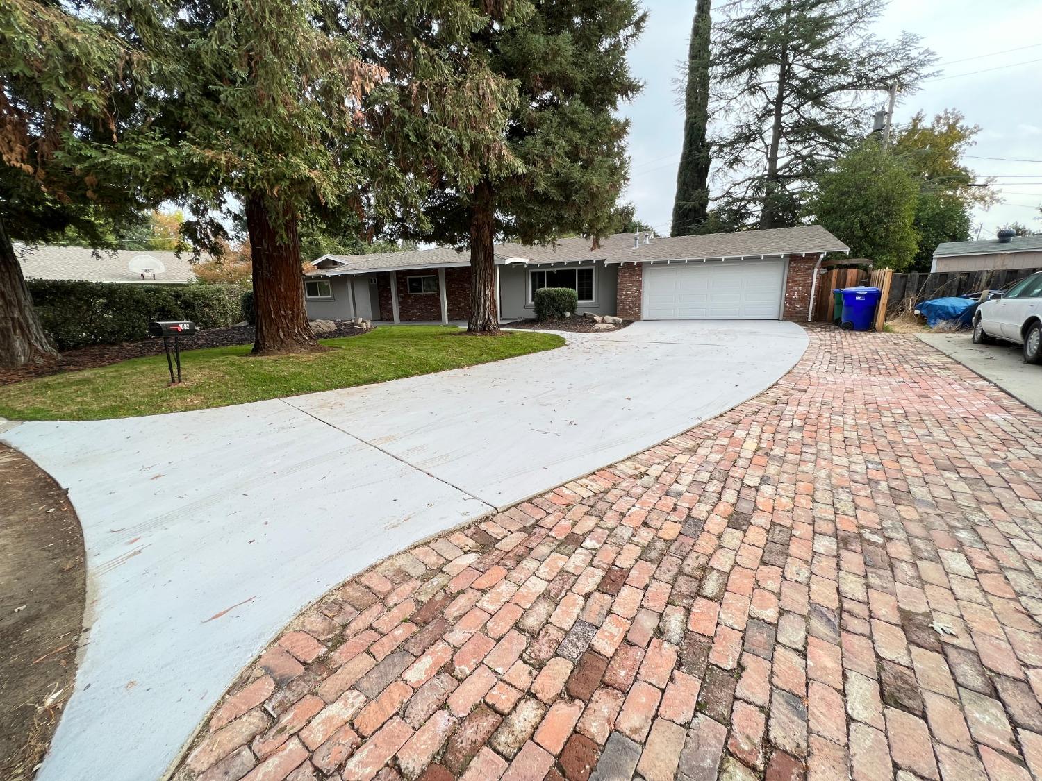 Photo of 1082 Idaho Dr in Merced, CA
