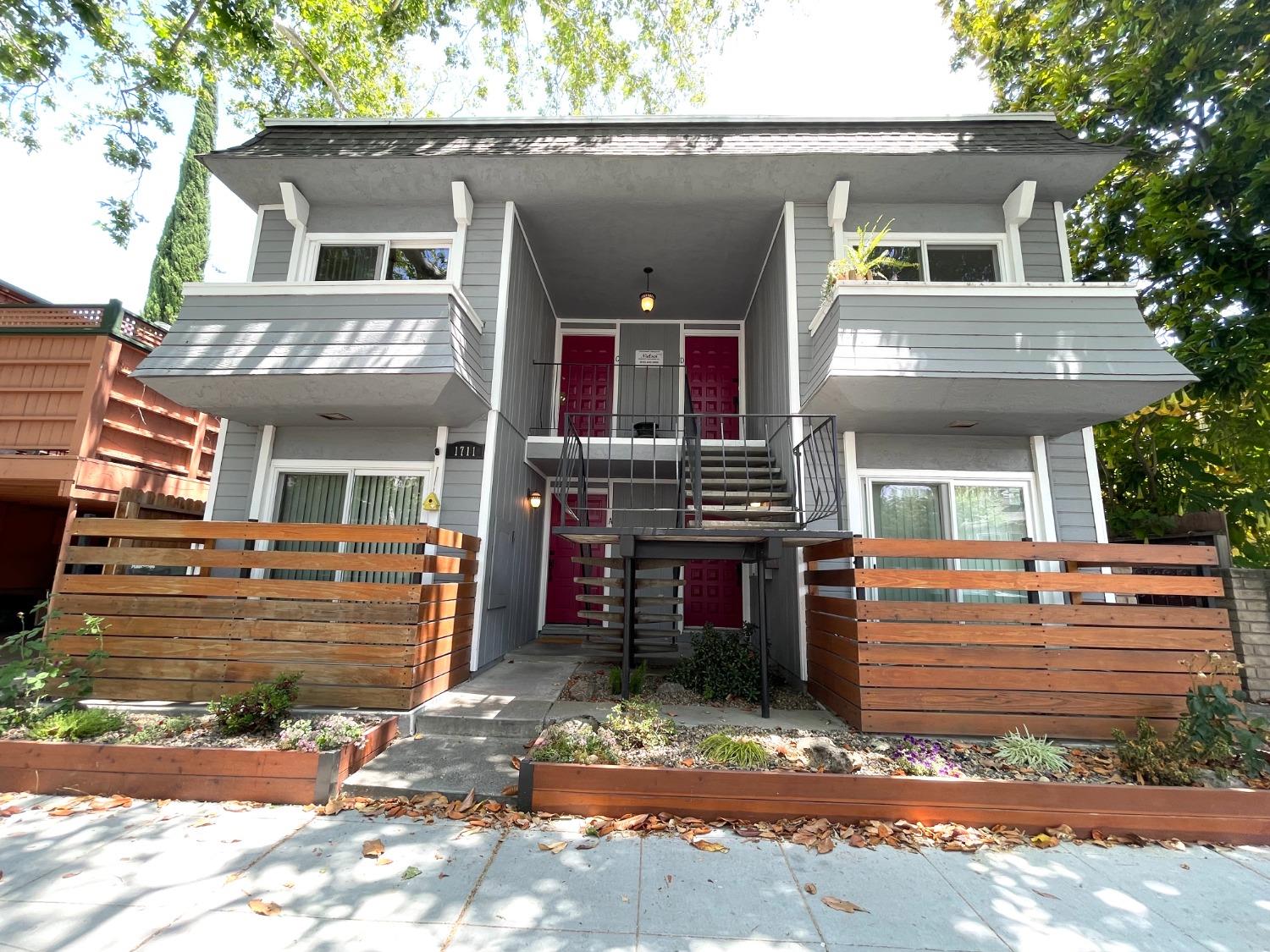 Photo of 1711 27th St in Sacramento, CA
