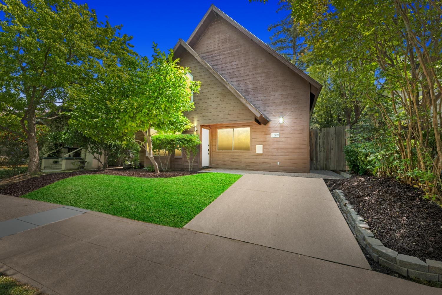 Photo of 1509 34th St in Sacramento, CA