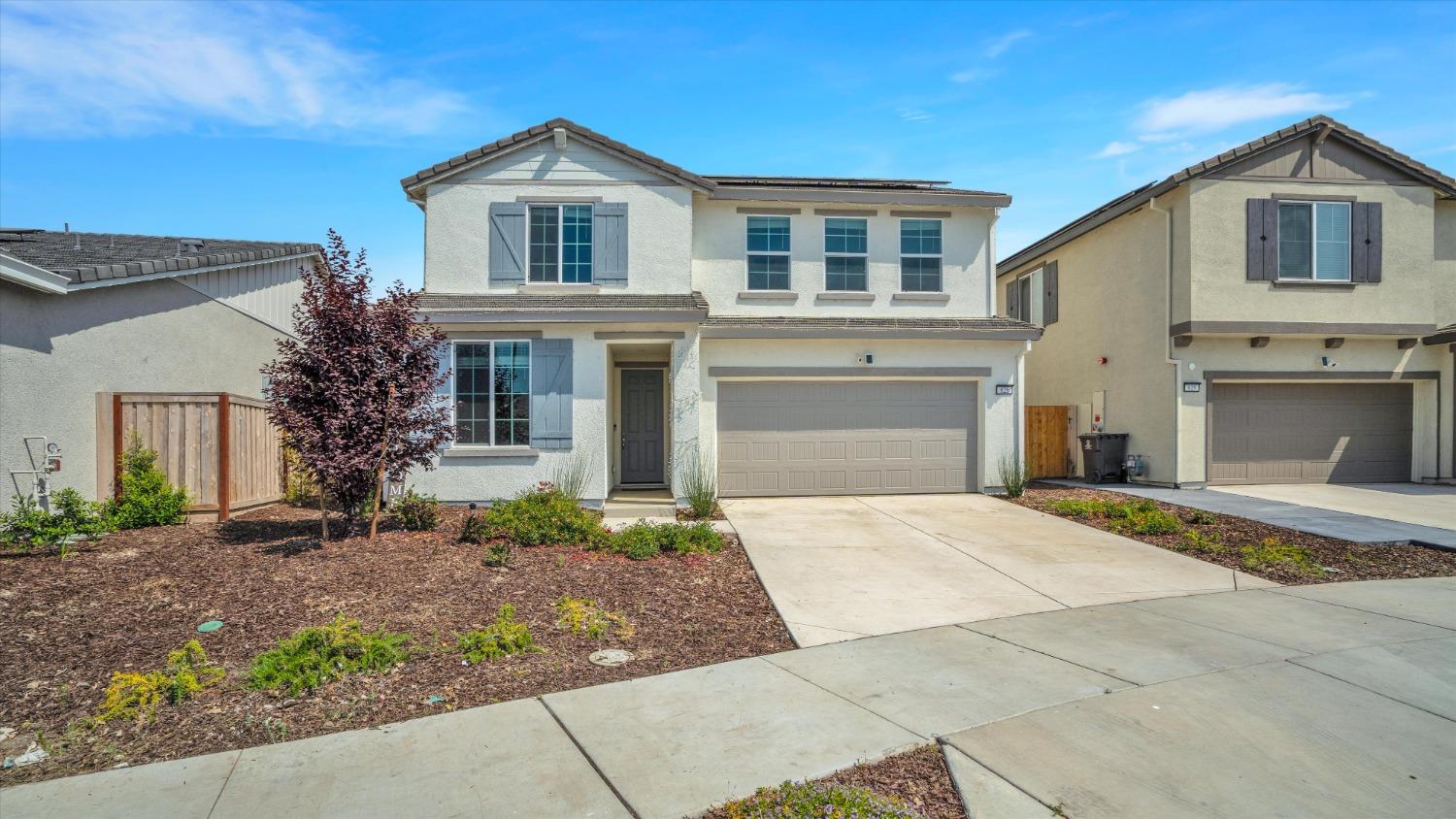 Photo of 825 Osprey Dr in Lathrop, CA