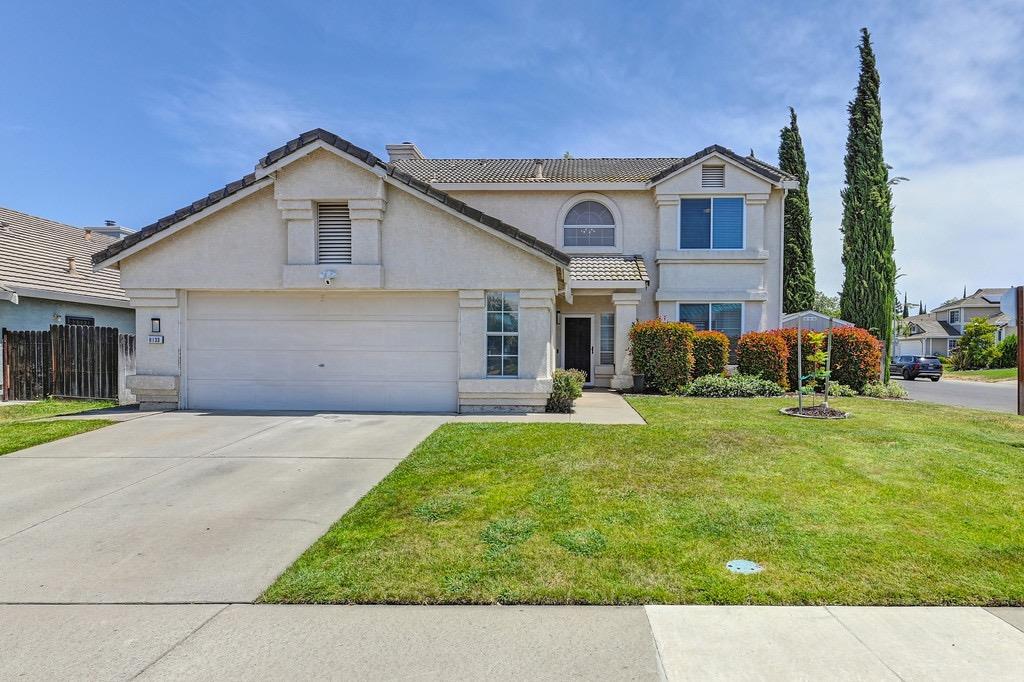 Photo of 8133 Caymus Dr in Sacramento, CA