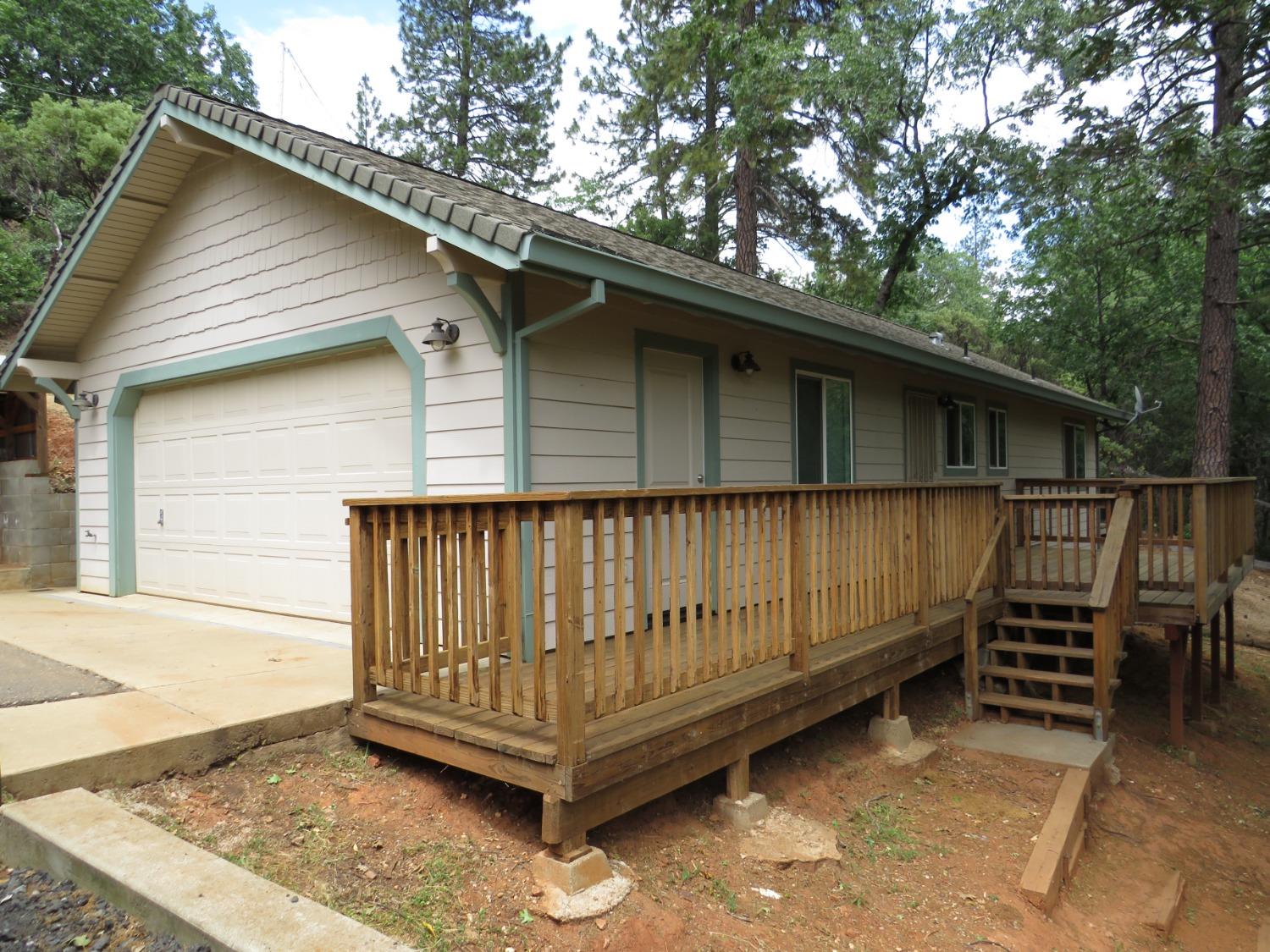 Photo of 820 Hidden Meadow Wy in Applegate, CA