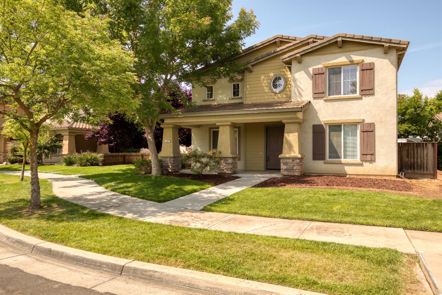 Photo of 1809 Greger St in Oakdale, CA